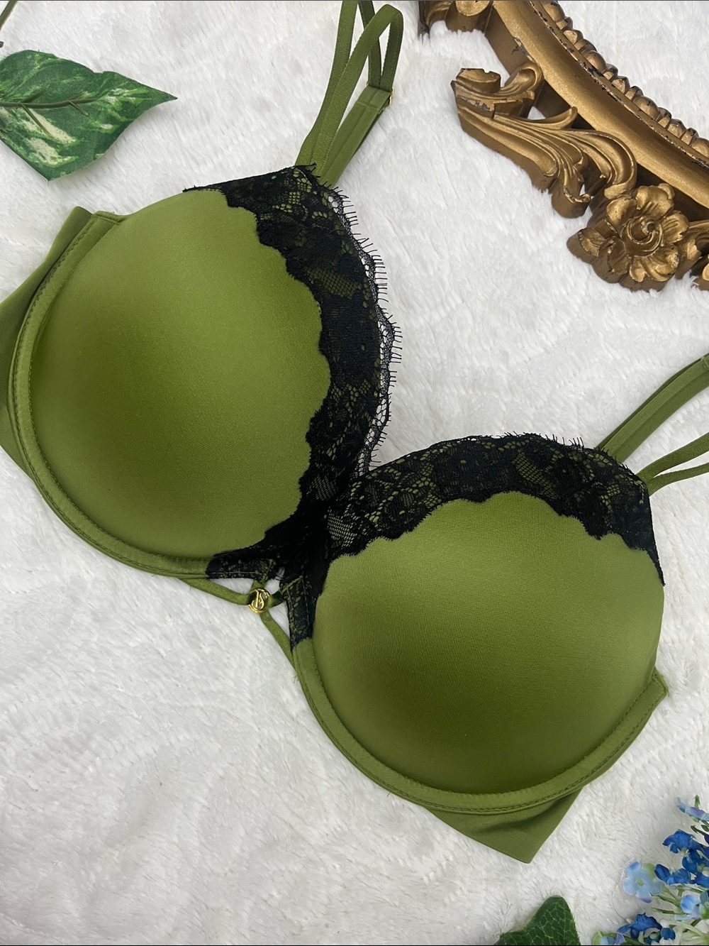 Victorias Secret Very Sexy Push up Bra size 34DD